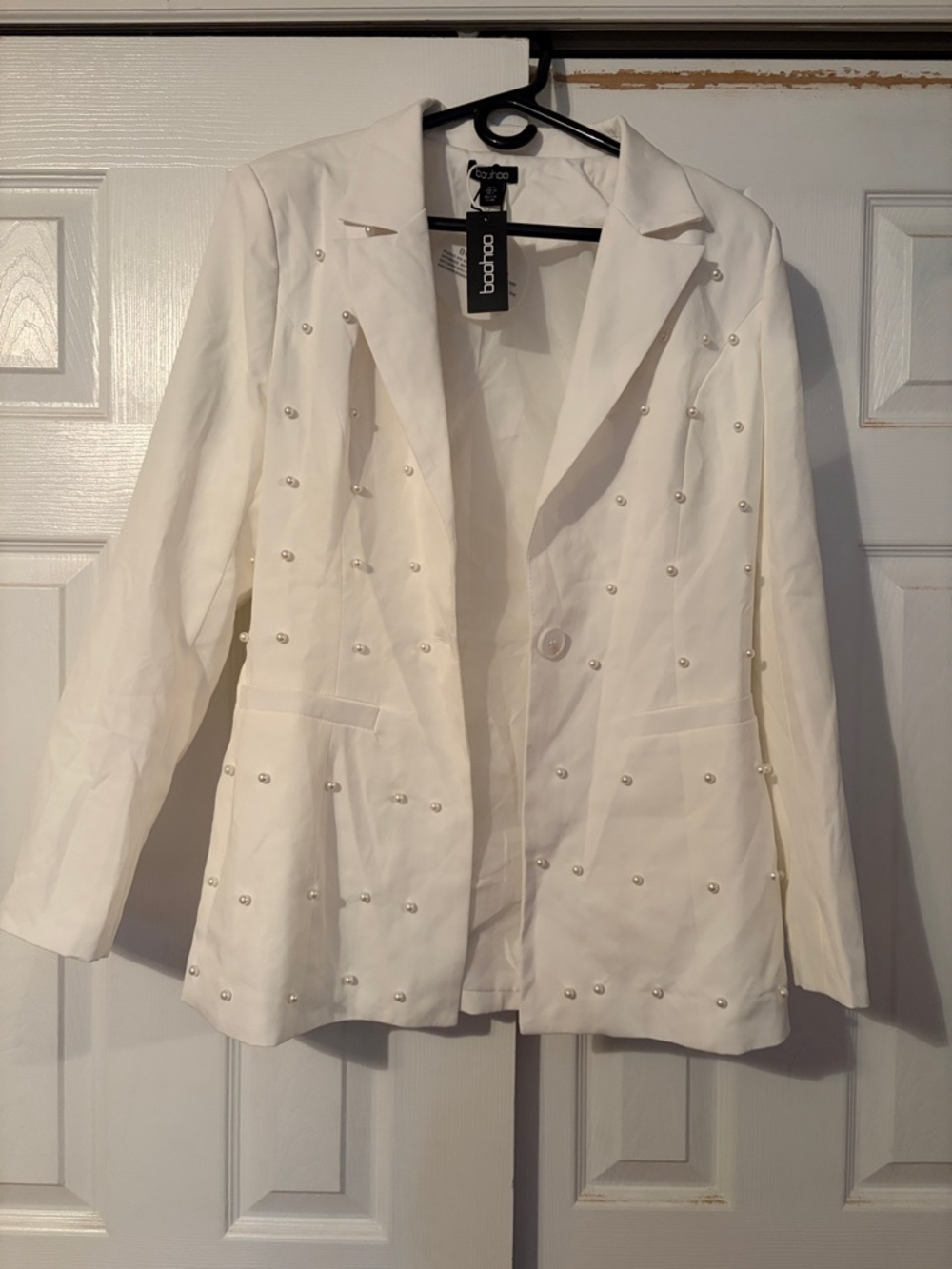 Boohoo Pearl Detail Blazer and Short Set - Picture 2 of 6